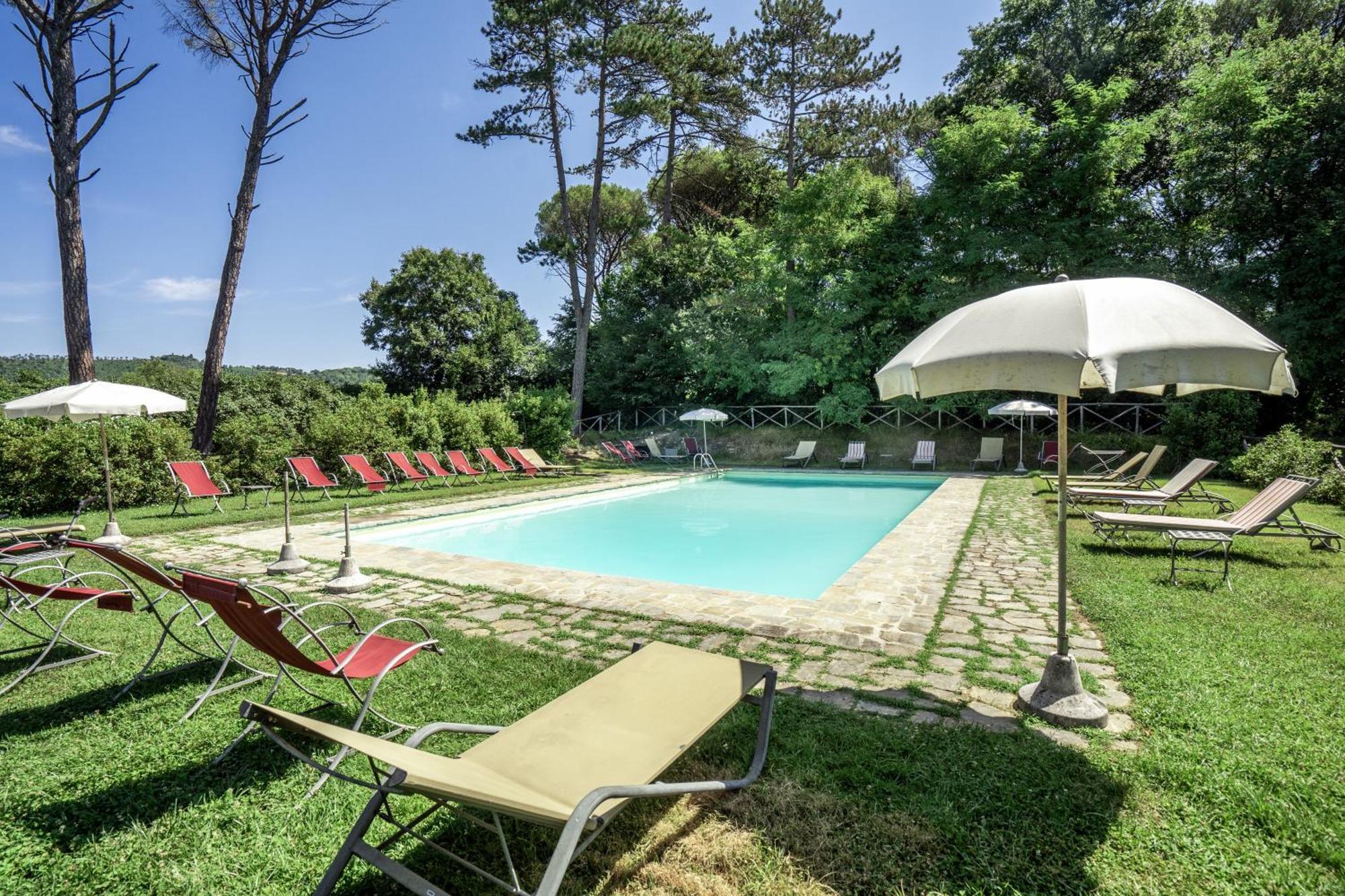 Castello Di Magrano Villa Губио Екстериор снимка